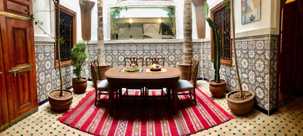 Riad Amely Marrakesh Bagian luar foto